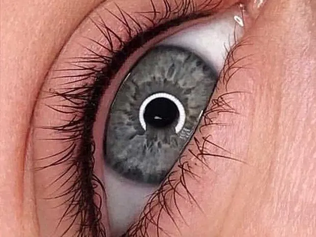 Permanent Make-up Augen Lidtsrich nachher Beispiel 1